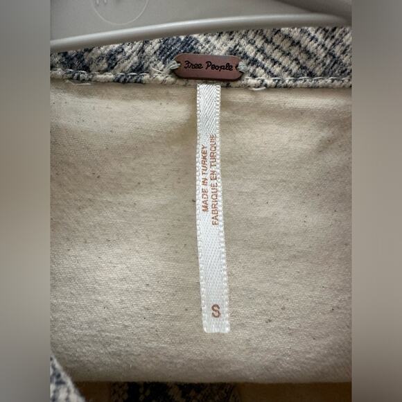 Free People Snakeskin Trucker Jacket Denim Printed Size Small EUC - Picture 8 of 8